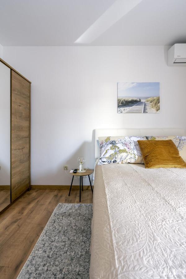 Alto 1 Studio Apartment Rovinj Exterior foto